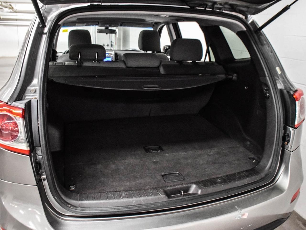 2012 Hyundai Santa Fe  Photo