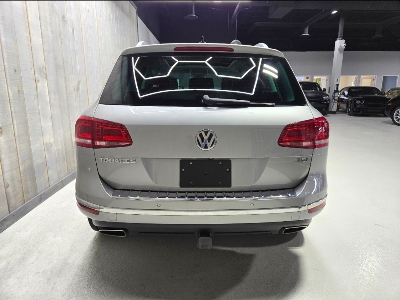 2016 Volkswagen Touareg TDI 4MOTION TECHNOLOGY TRAILER HITCH Photo
