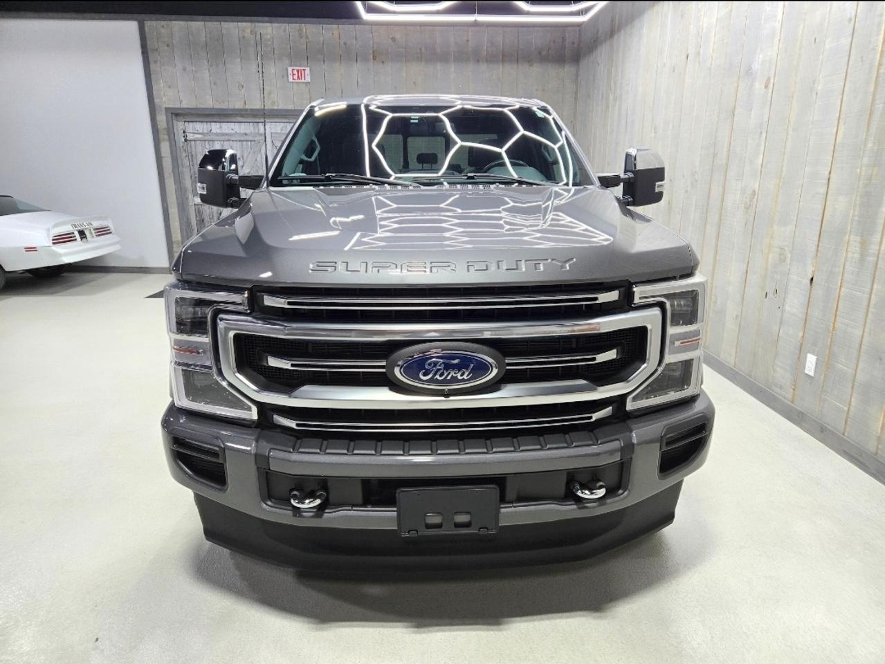 2022 Ford F-250 PLATINUM CREW CAB 6.7L POWER STROKE LOW KMS Photo