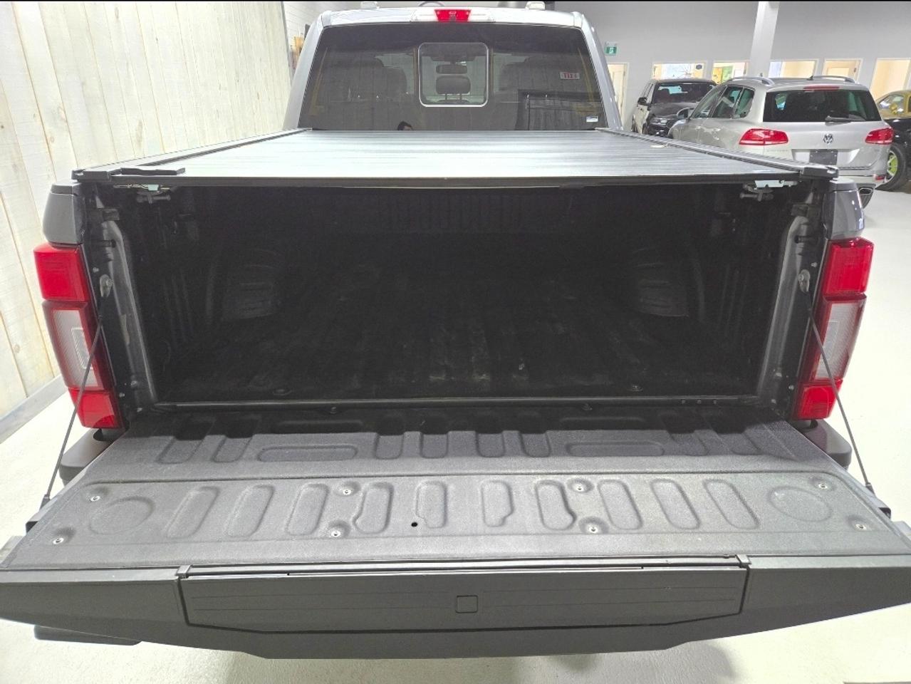 2022 Ford F-250 PLATINUM CREW CAB 6.7L POWER STROKE LOW KMS Photo