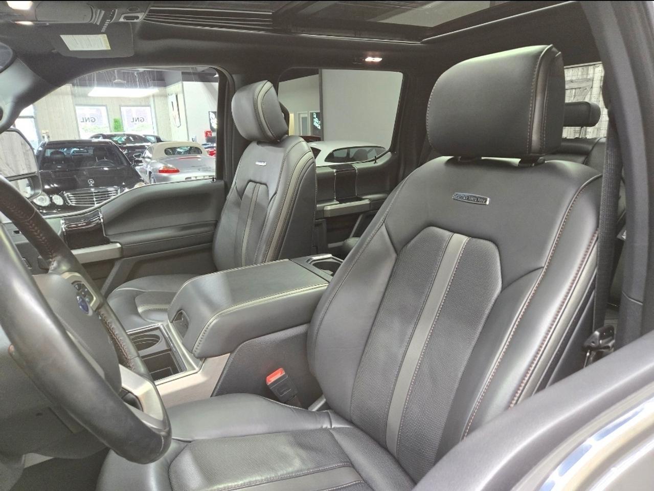 2022 Ford F-250 PLATINUM CREW CAB 6.7L POWER STROKE LOW KMS Photo