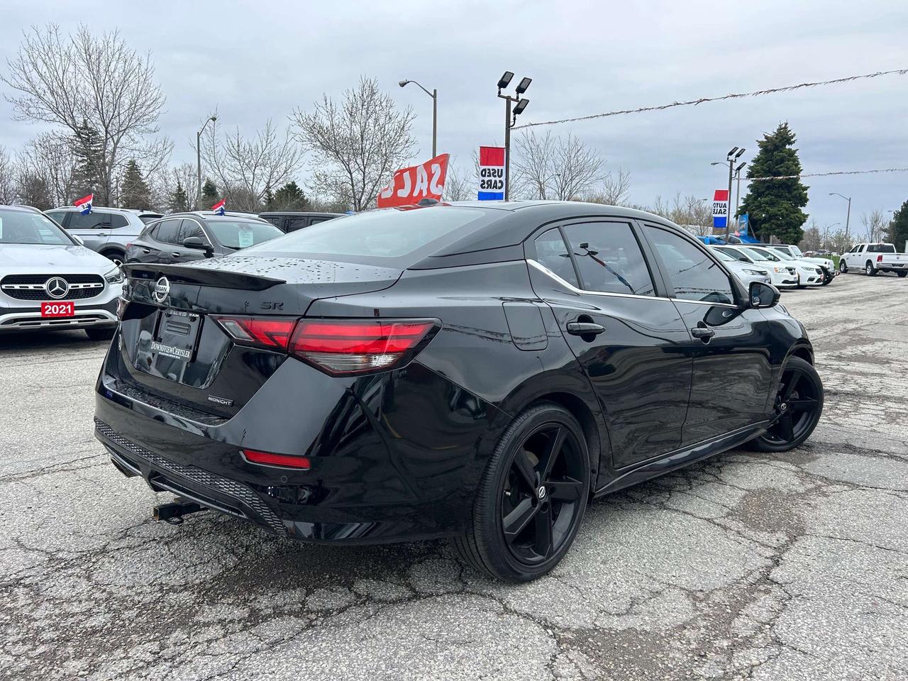 2023 Nissan Sentra SR Midnight Edition w/Intelligent Cruise, CarPlay Photo