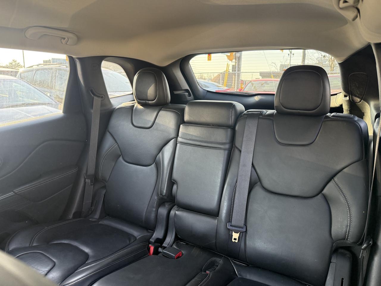 2015 Jeep Cherokee *** 3 YEAR WARRANTY INCLUDED *** Photo