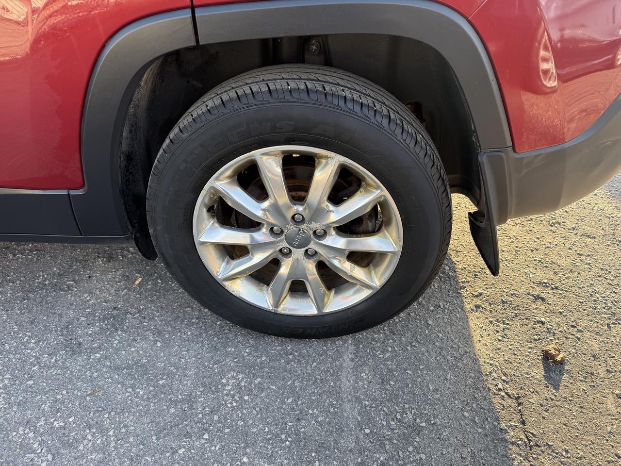 2015 Jeep Cherokee *** 3 YEAR WARRANTY INCLUDED *** Photo