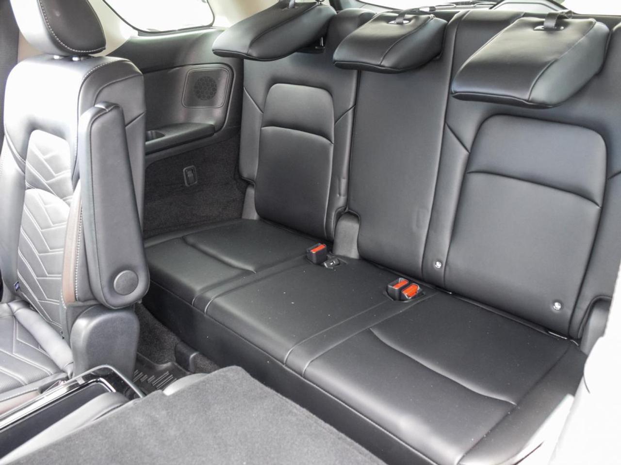 2023 Nissan Pathfinder PLATINUM   1owner, No Accidents, LOW KMS Photo
