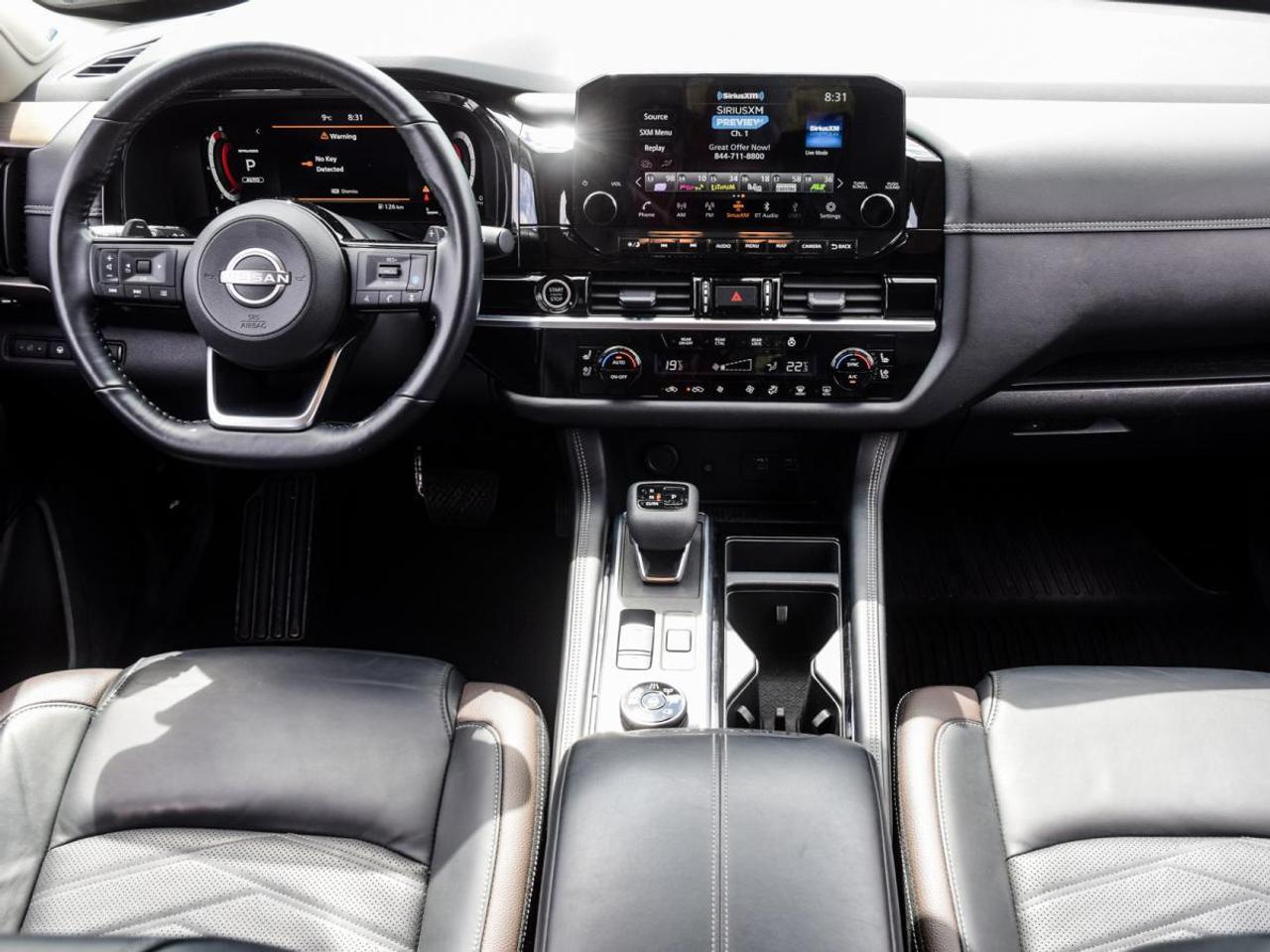2023 Nissan Pathfinder PLATINUM   1owner, No Accidents, LOW KMS Photo