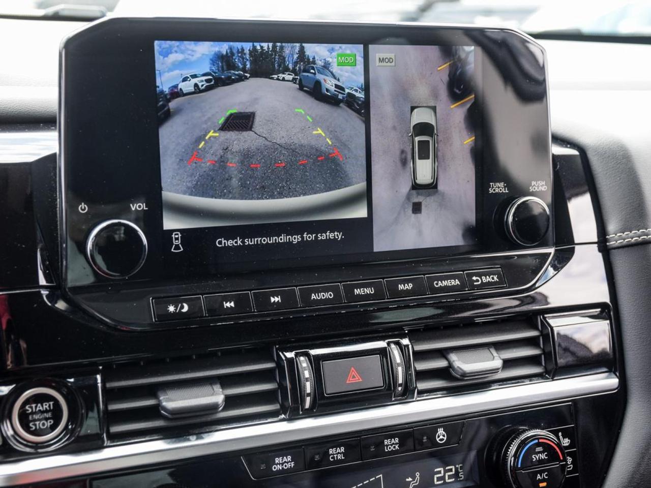 2023 Nissan Pathfinder PLATINUM   1owner, No Accidents, LOW KMS Photo