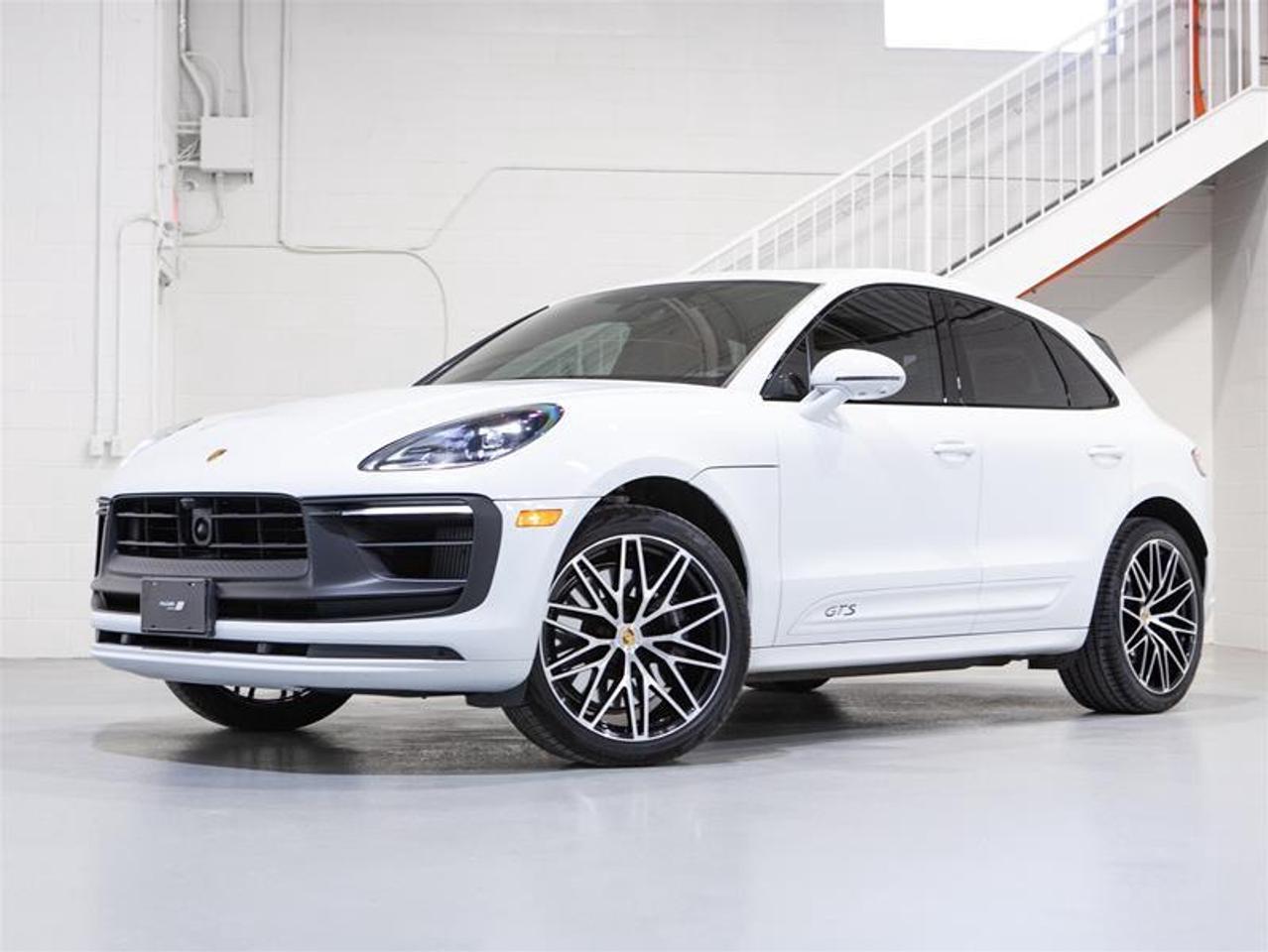 2024 Porsche Macan GTS AWD Photo0