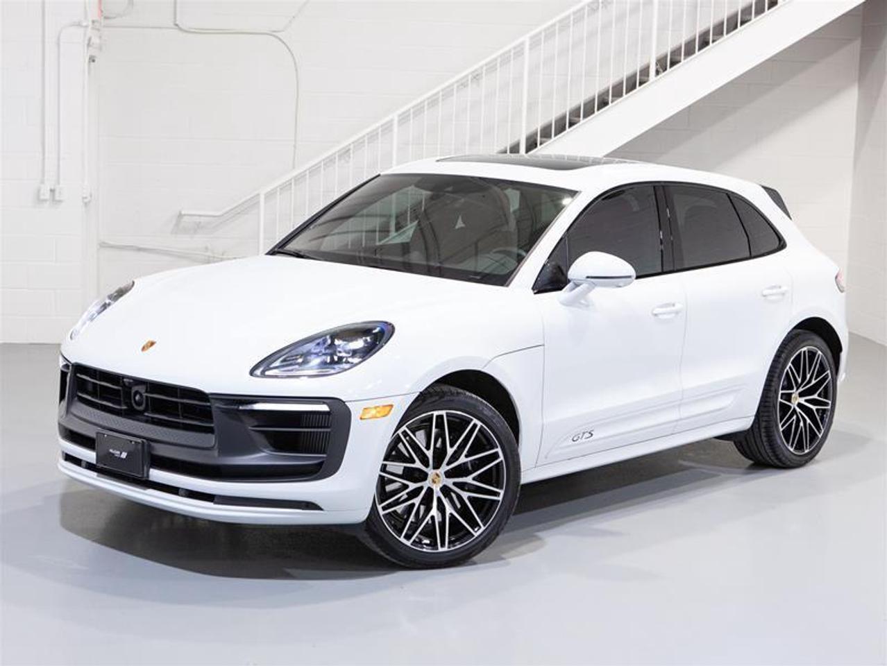 2024 Porsche Macan GTS AWD Photo