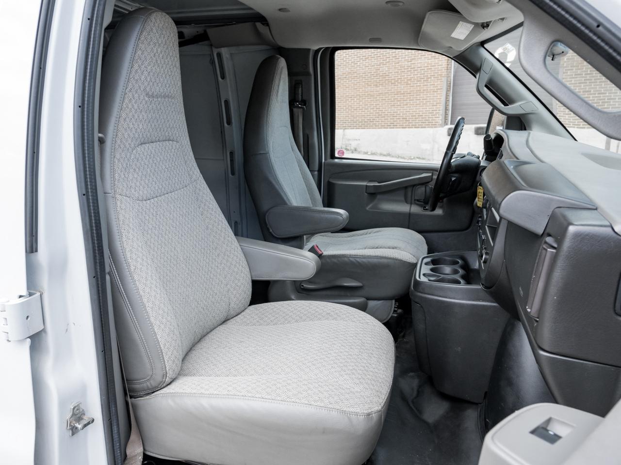 2019 GMC Savana RWD 2500 135, Camera Photo