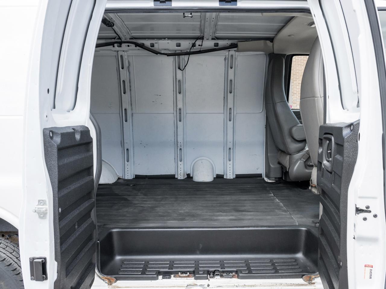 2019 GMC Savana RWD 2500 135, Camera Photo