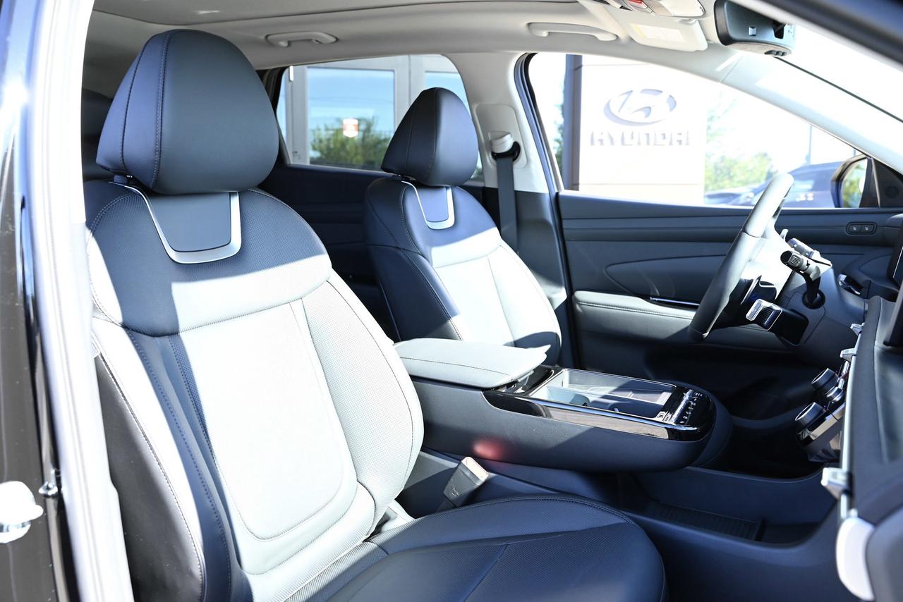 2025 Hyundai Tucson Plug-In Hybrid ULTIMATE/ 51K EV RANGE/ GOVERNMENT REBATE Photo