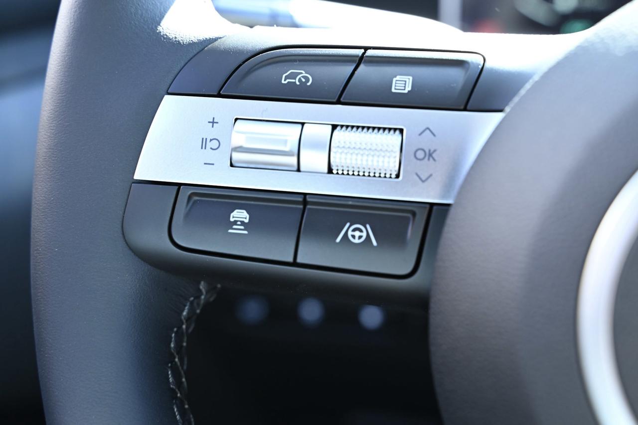 2025 Hyundai Tucson Plug-In Hybrid ULTIMATE/ 51K EV RANGE/ GOVERNMENT REBATE Photo