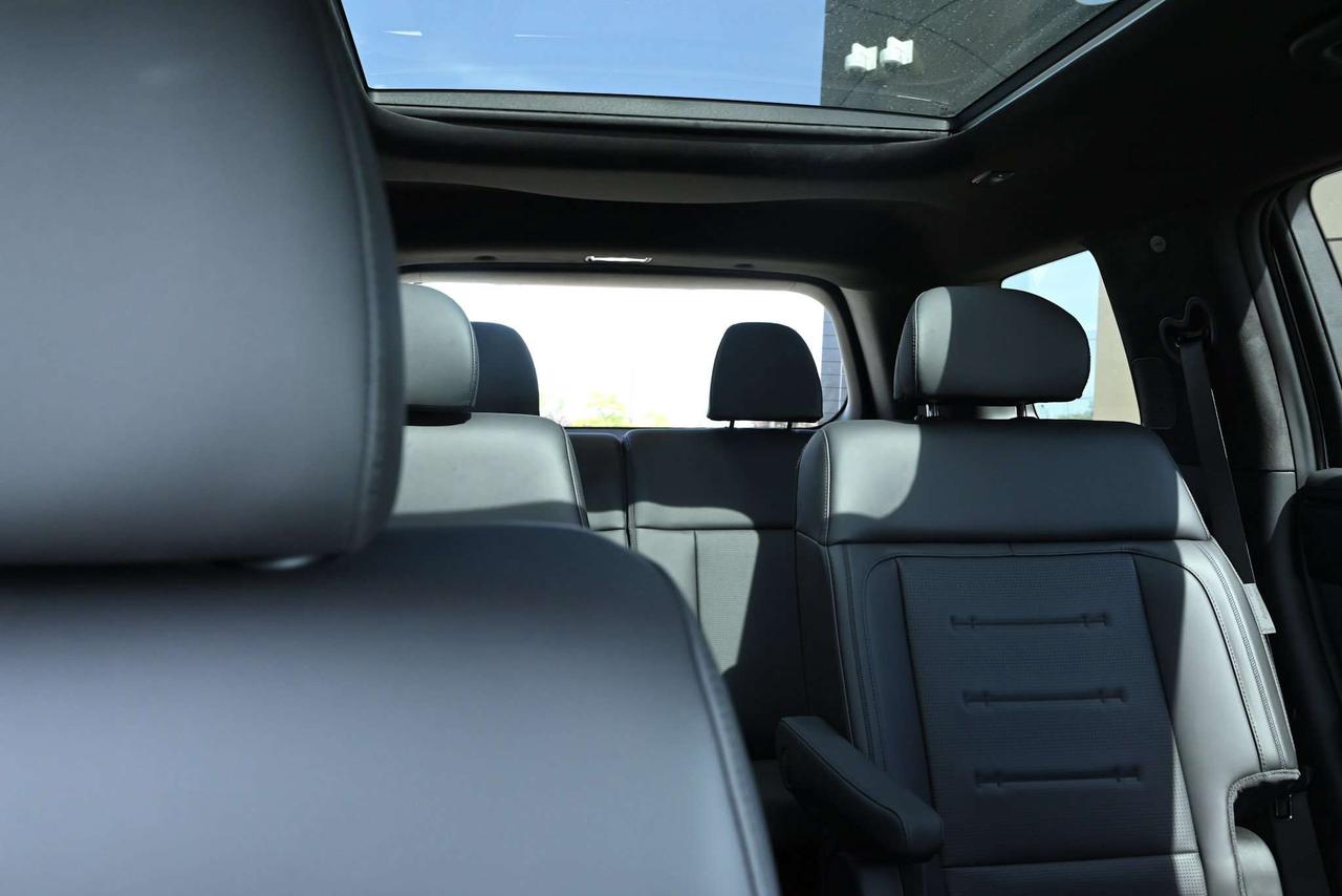 2025 Hyundai Santa Fe ULTIMATE CALLIGRAPHY AWD Photo