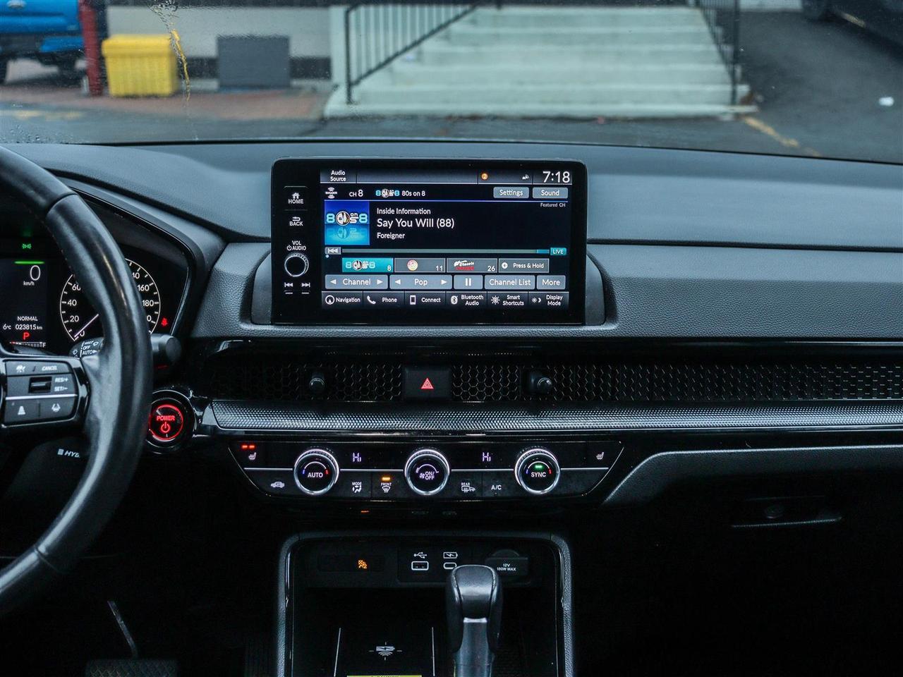 2024 Honda CR-V Hybrid Touring LEATHER NAVI SUNROOF Photo