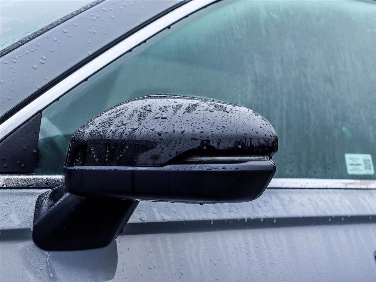 2024 Honda CR-V Hybrid Touring LEATHER NAVI SUNROOF Photo