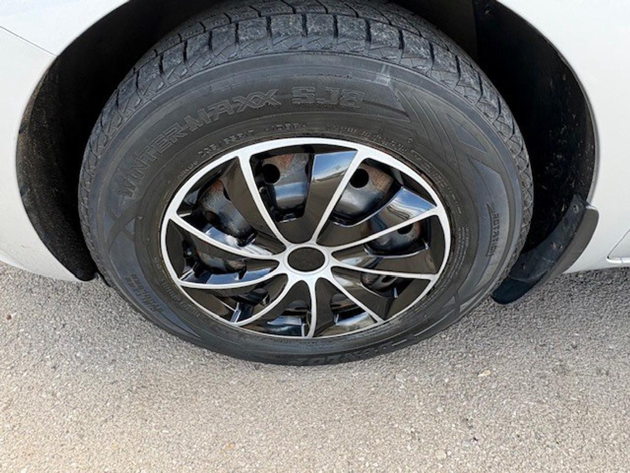 2019 Kia Sedona L FWD, PHENOMENAL CONDITION, APPLE CAR PLAY!! Photo