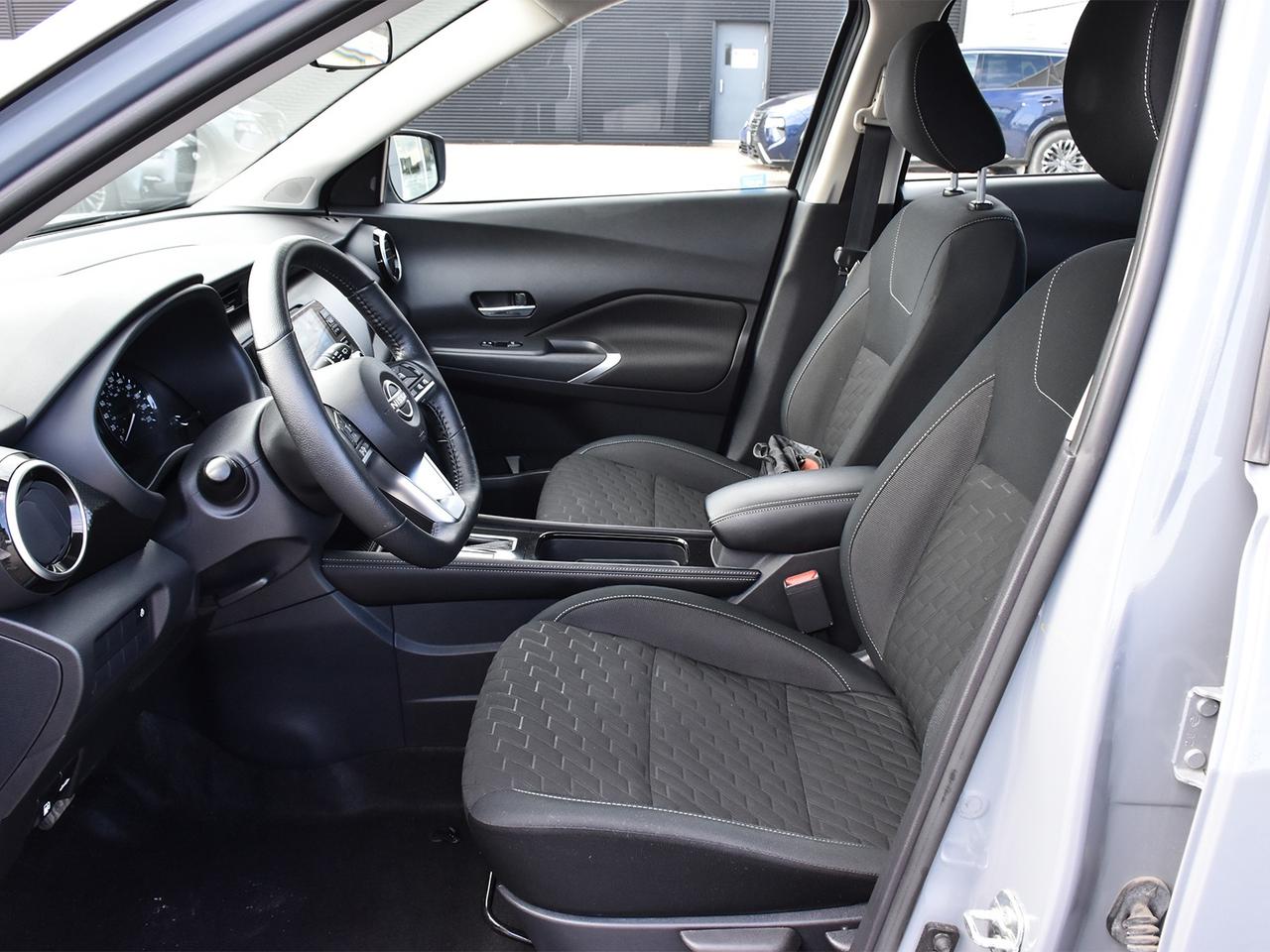 2023 Nissan Kicks SV  - Certified - Heated Seats Photo