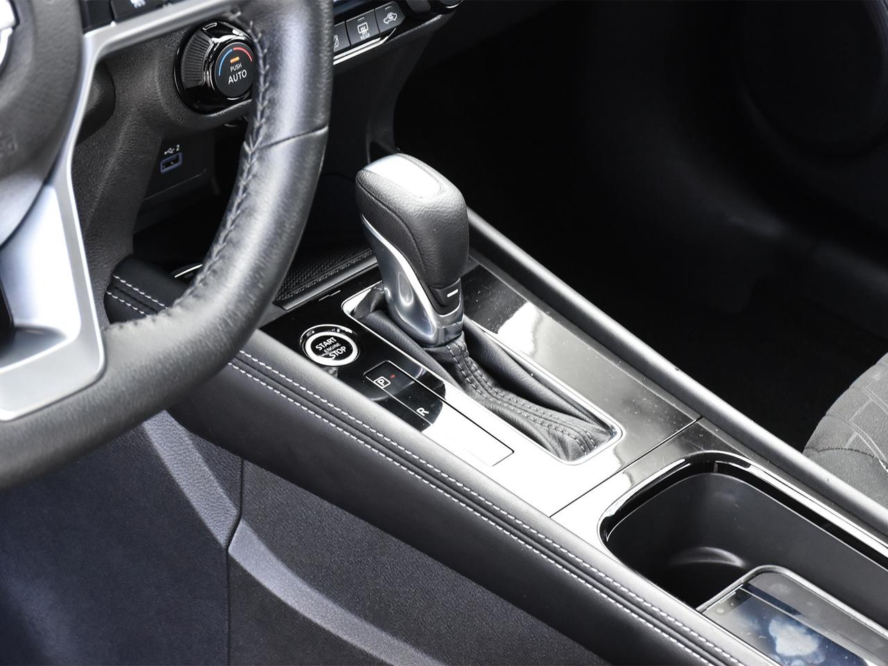 2023 Nissan Kicks SV  - Certified - Heated Seats Photo