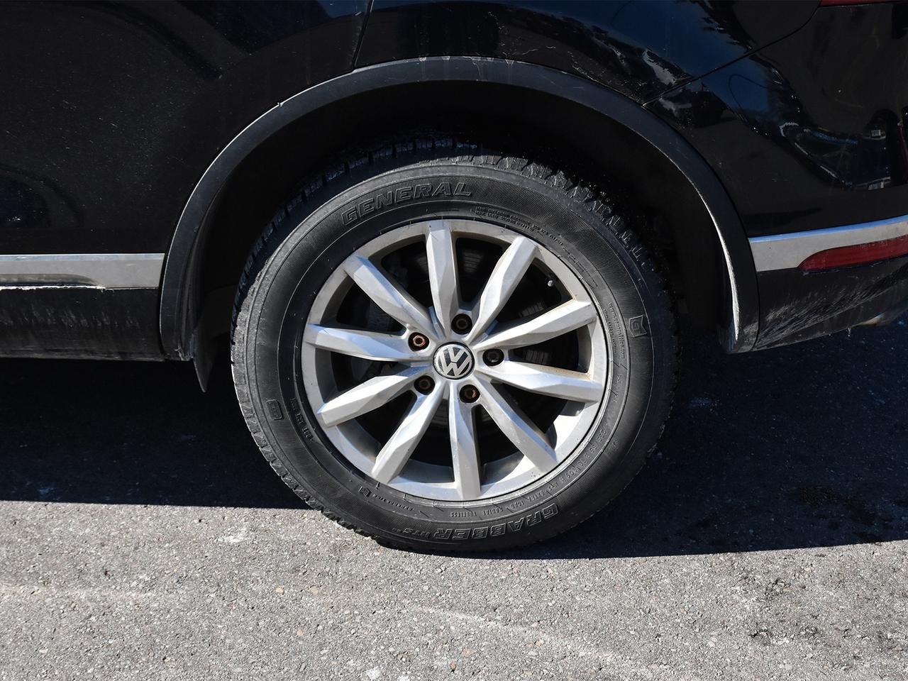 2016 Volkswagen Touareg Comfortline  - 	Navigation Photo