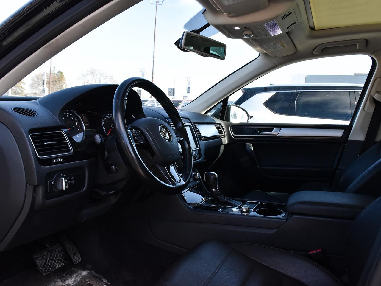 2016 Volkswagen Touareg Comfortline  - 	Navigation Photo