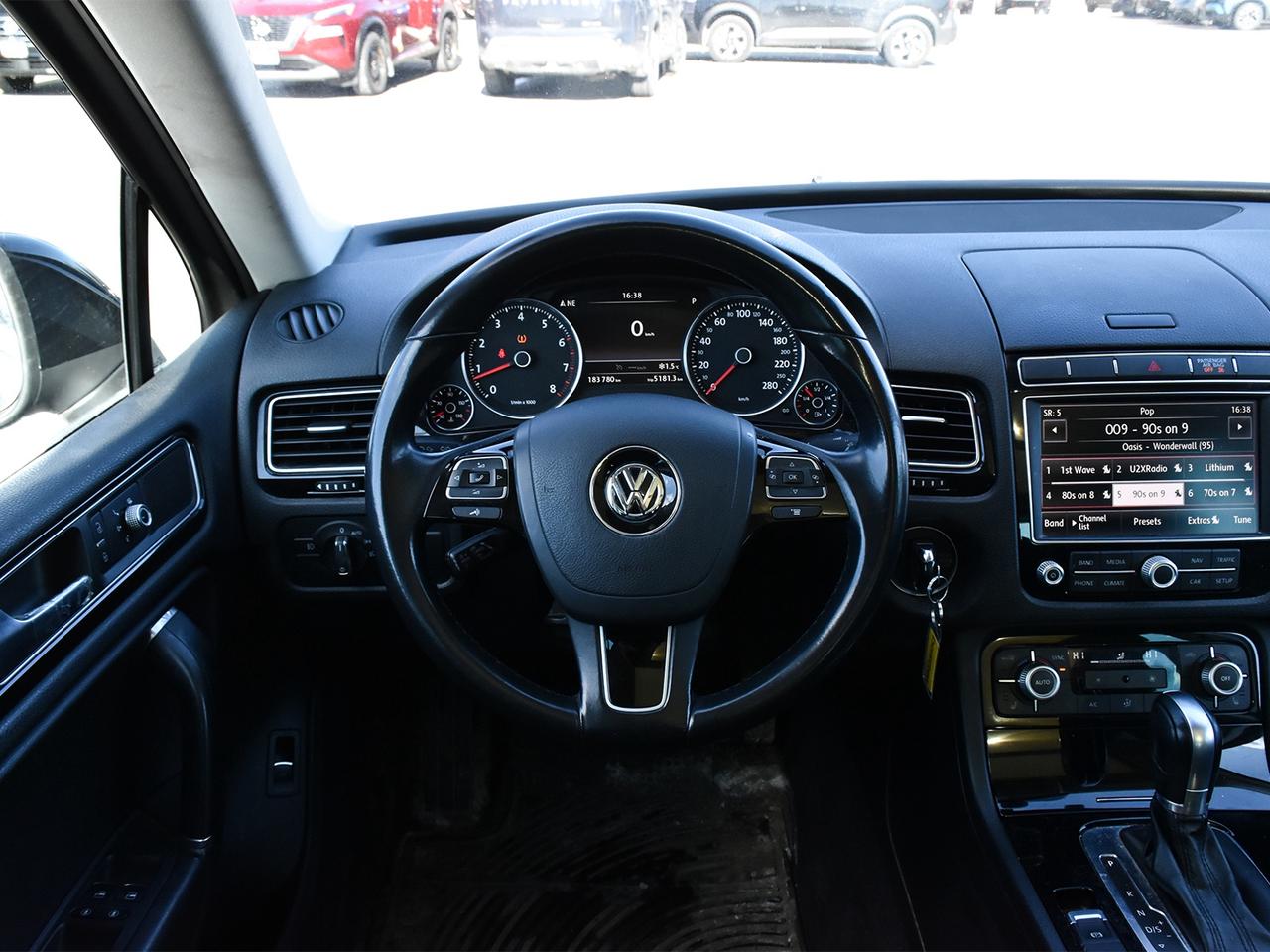 2016 Volkswagen Touareg Comfortline  - 	Navigation Photo