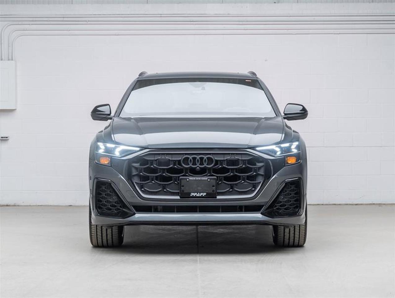 2025 Audi Q8  Photo