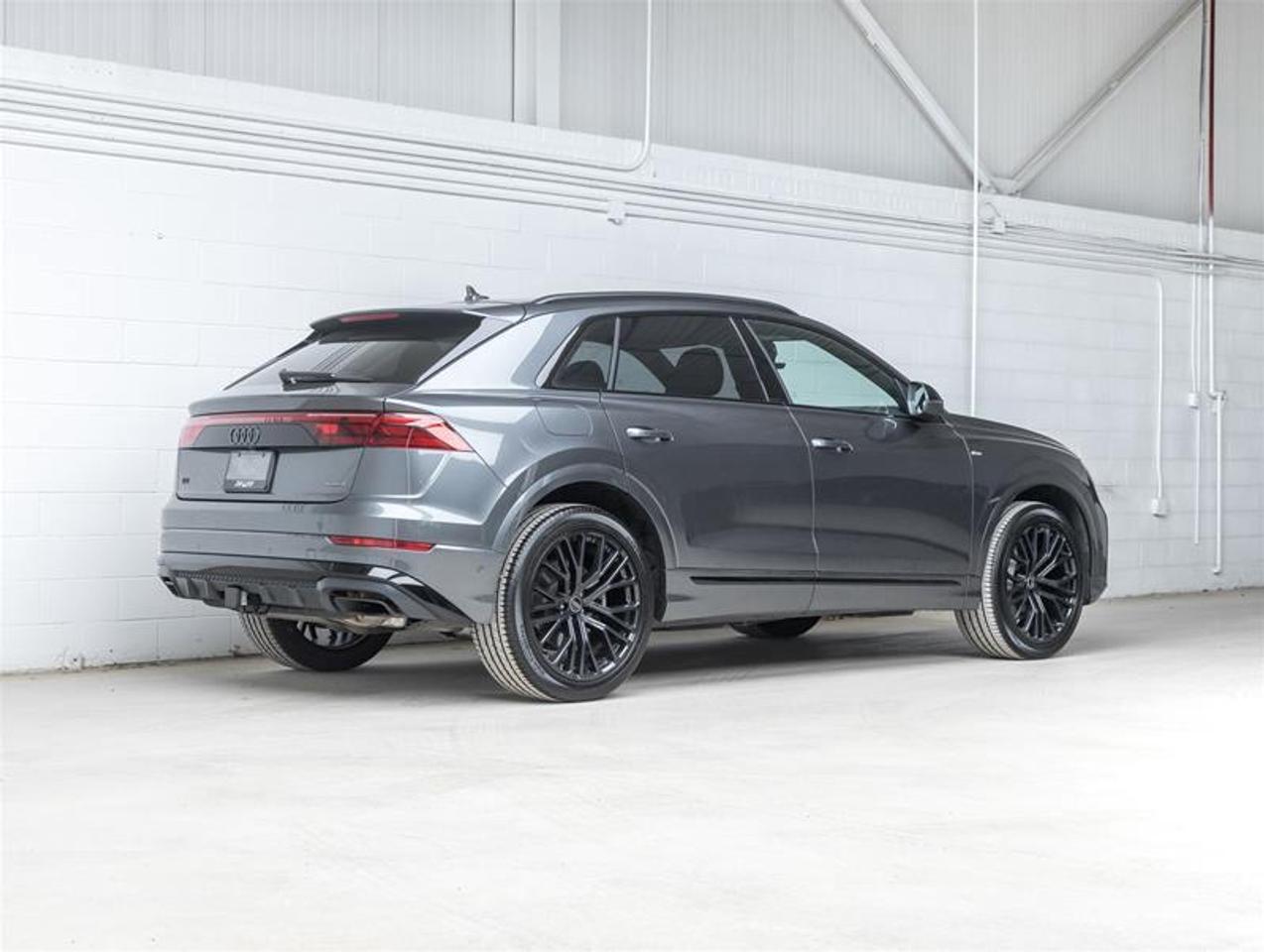 2025 Audi Q8  Photo