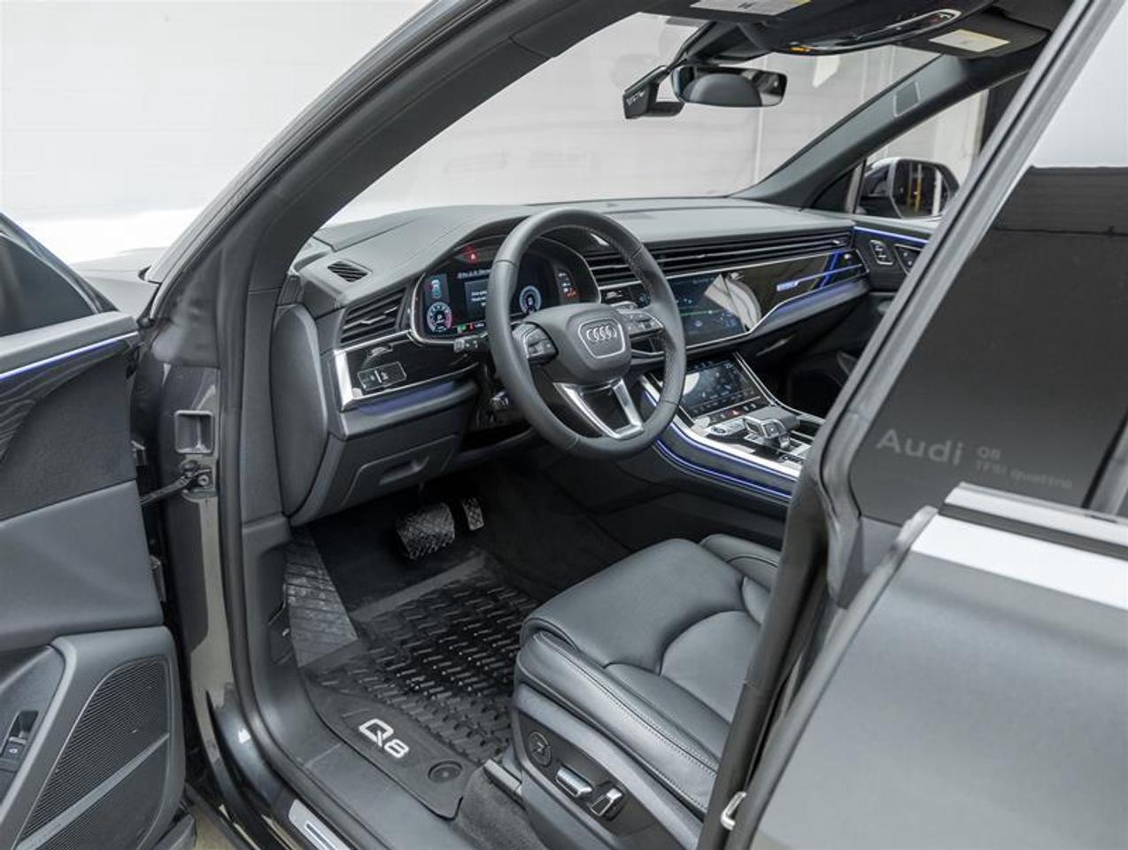 2025 Audi Q8  Photo