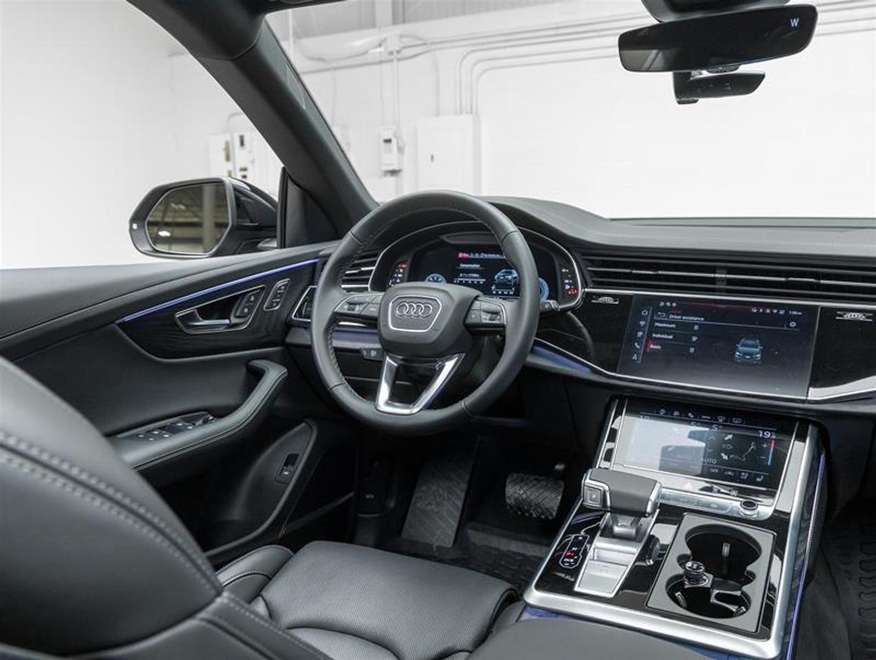 2025 Audi Q8  Photo