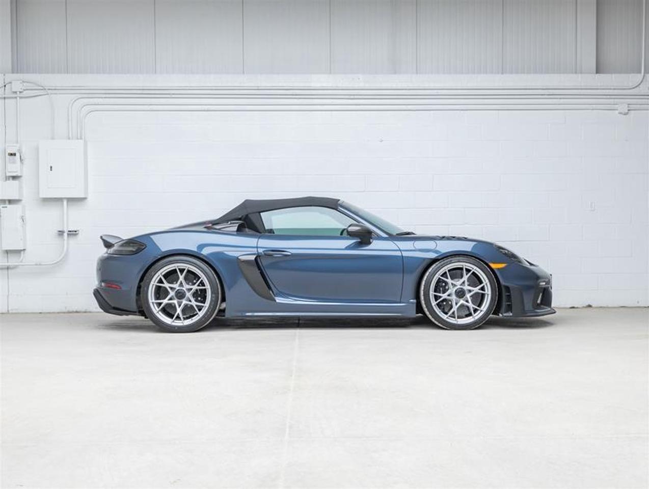 2024 Porsche 718 Spyder  Photo