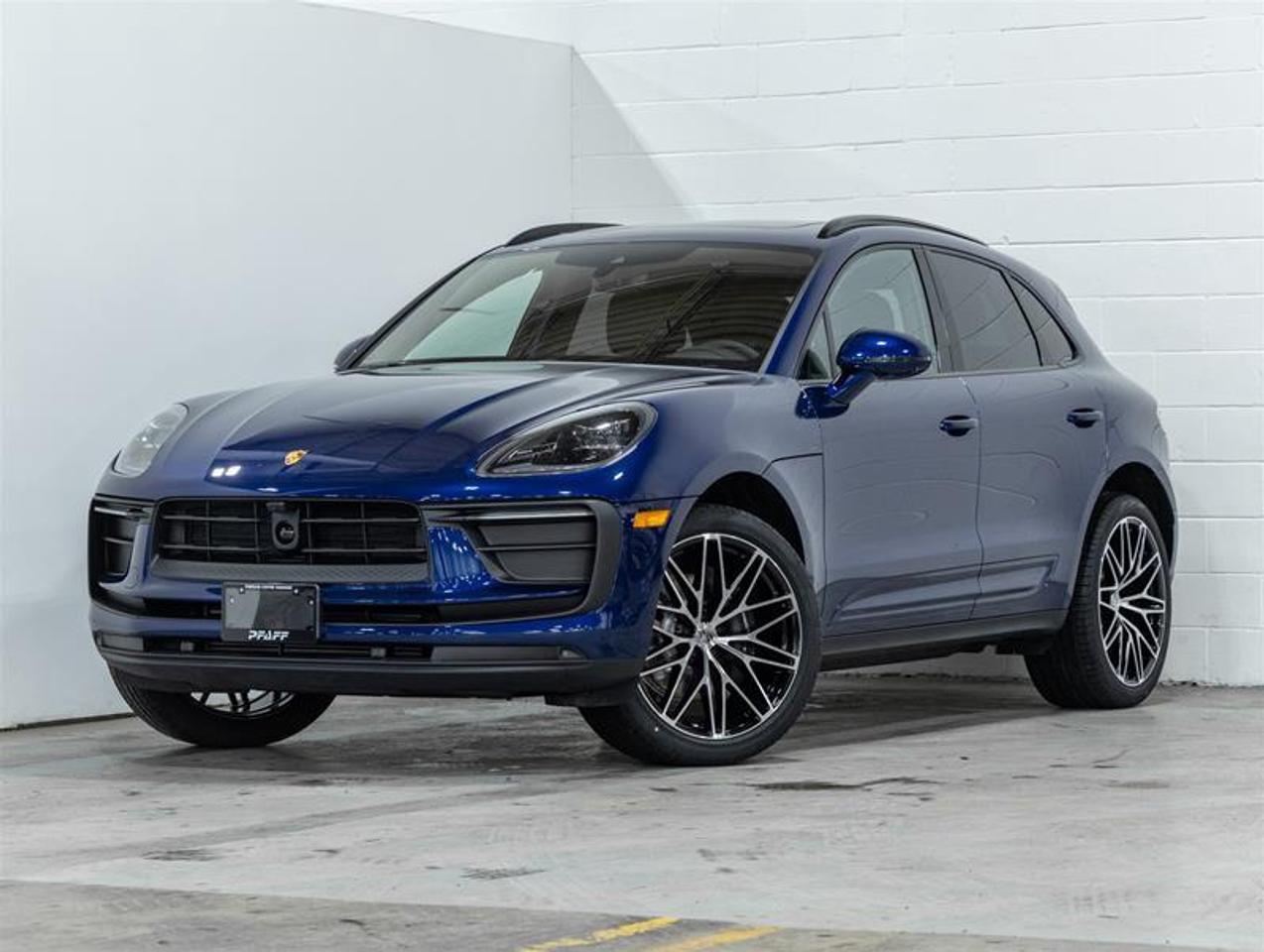 2026 Porsche Macan  Photo0