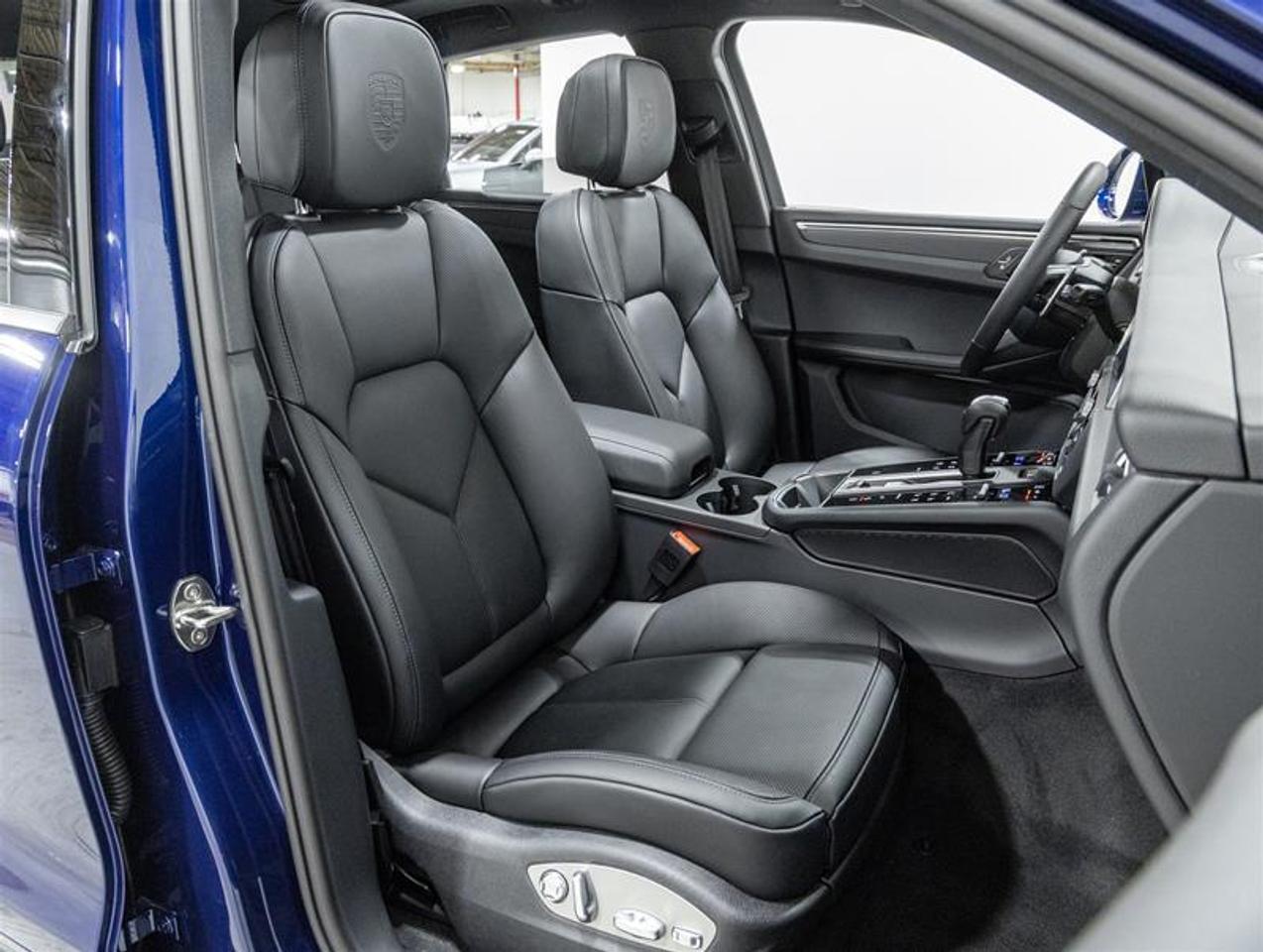 2026 Porsche Macan  Photo