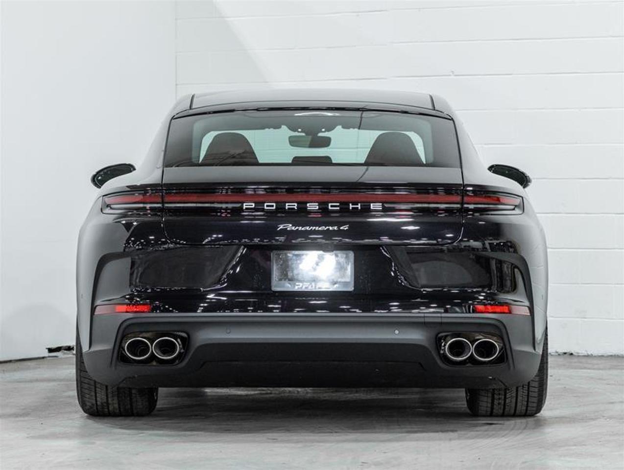 2026 Porsche Panamera  Photo