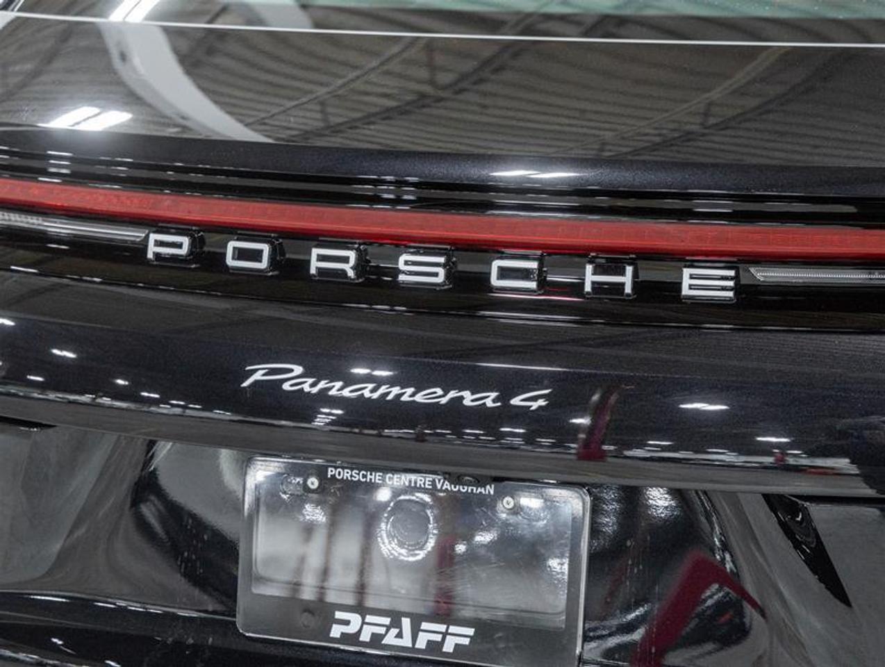 2026 Porsche Panamera  Photo