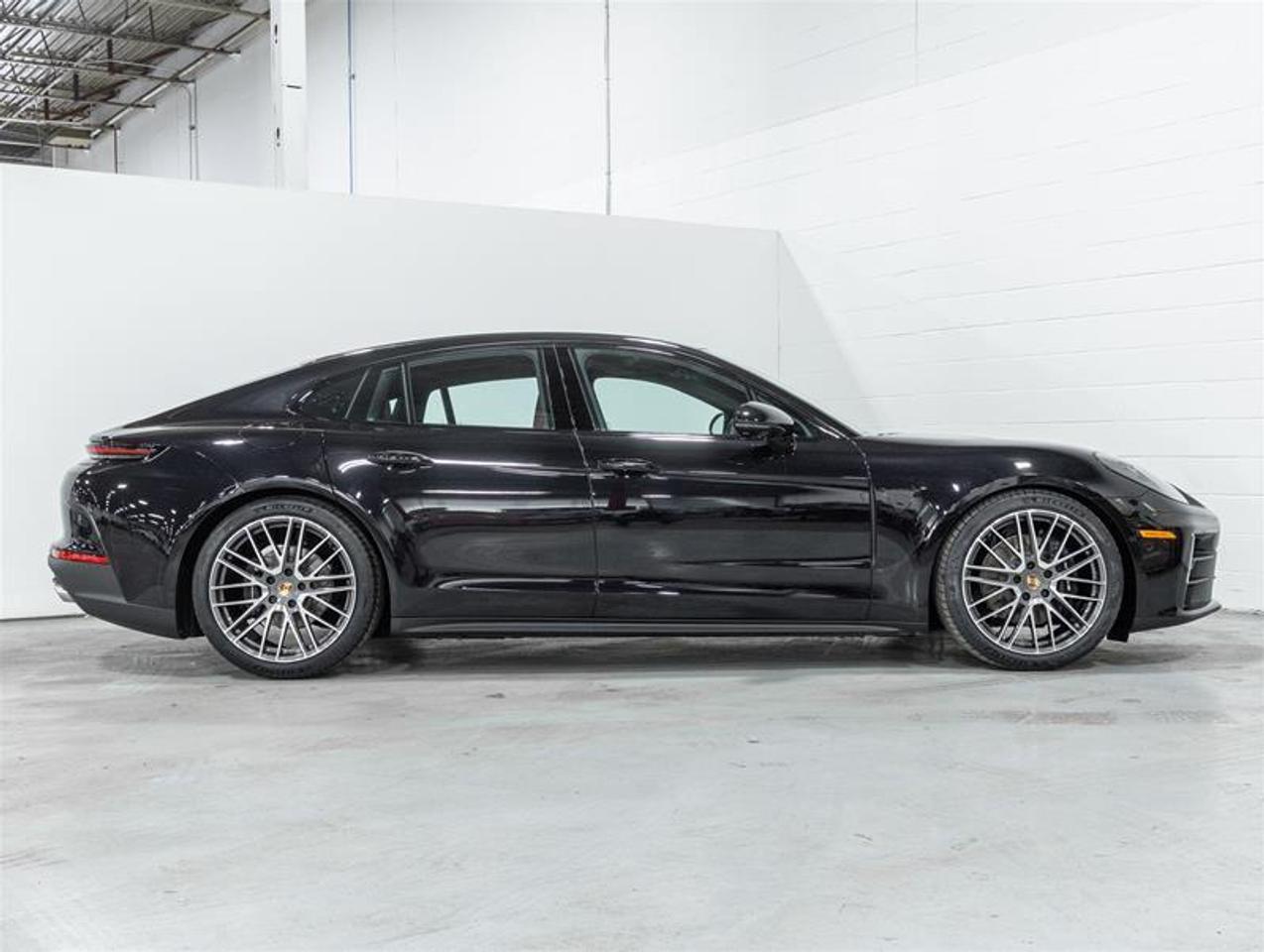 2026 Porsche Panamera  Photo
