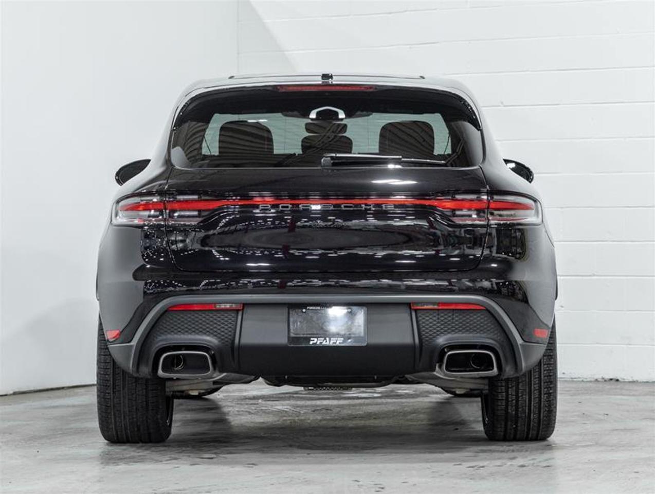 2026 Porsche Macan  Photo