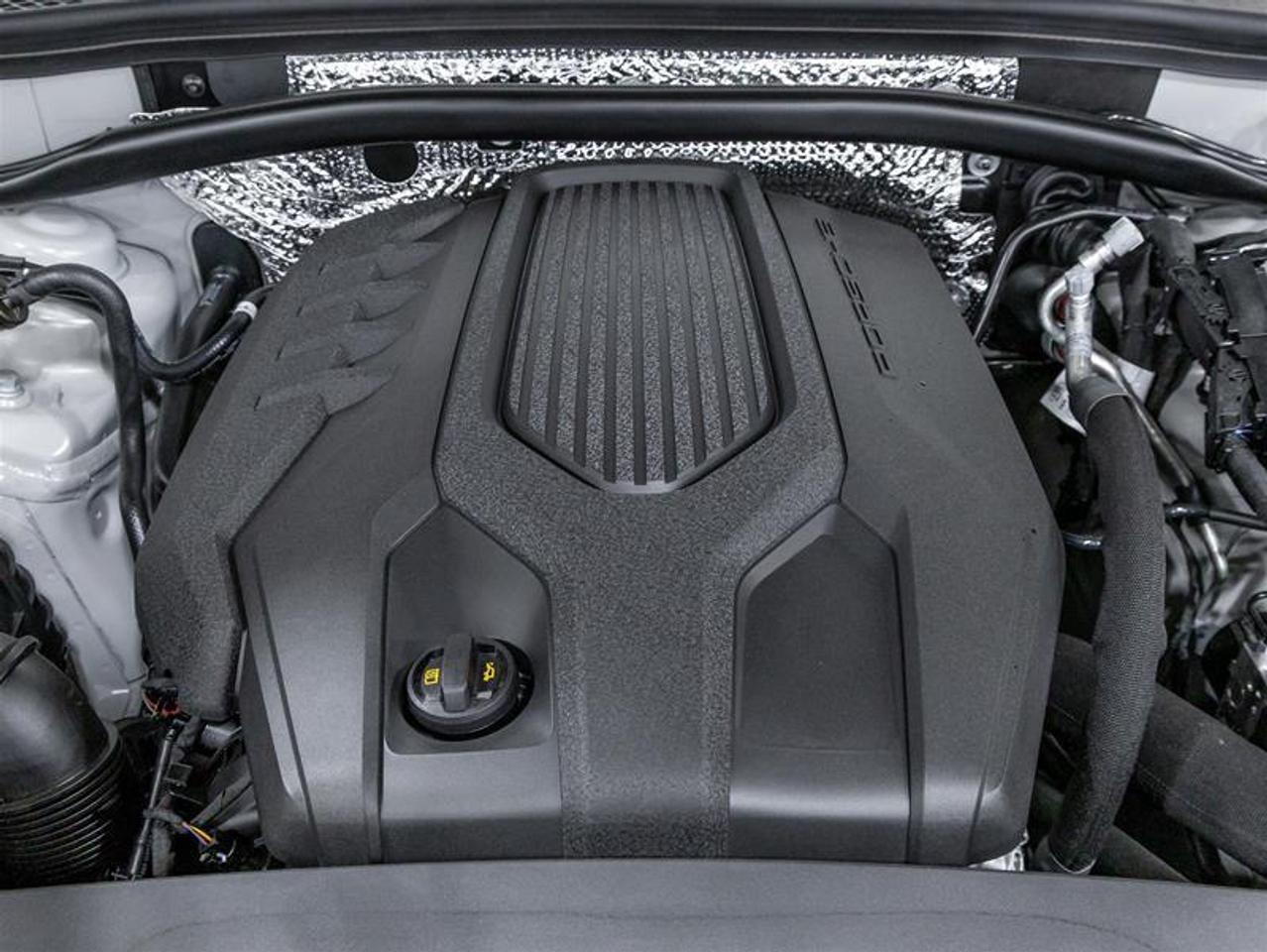 2025 Porsche Macan  Photo