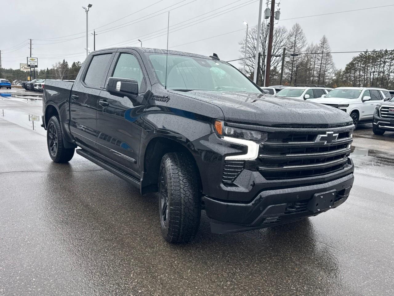 2026 Chevrolet Silverado 1500 Crew Cab Short Box 4-Wheel Drive High Country Photo