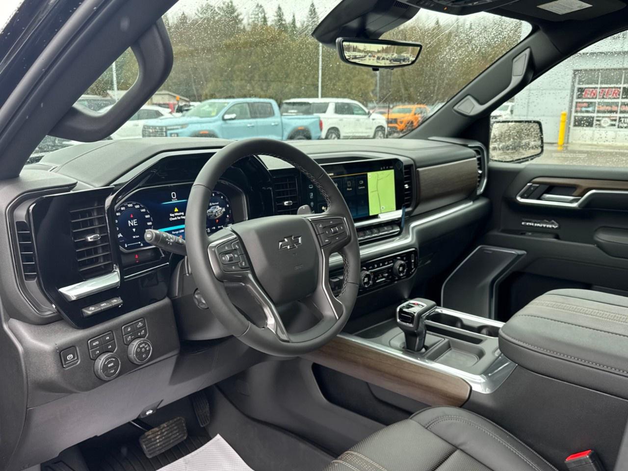 2026 Chevrolet Silverado 1500 Crew Cab Short Box 4-Wheel Drive High Country Photo