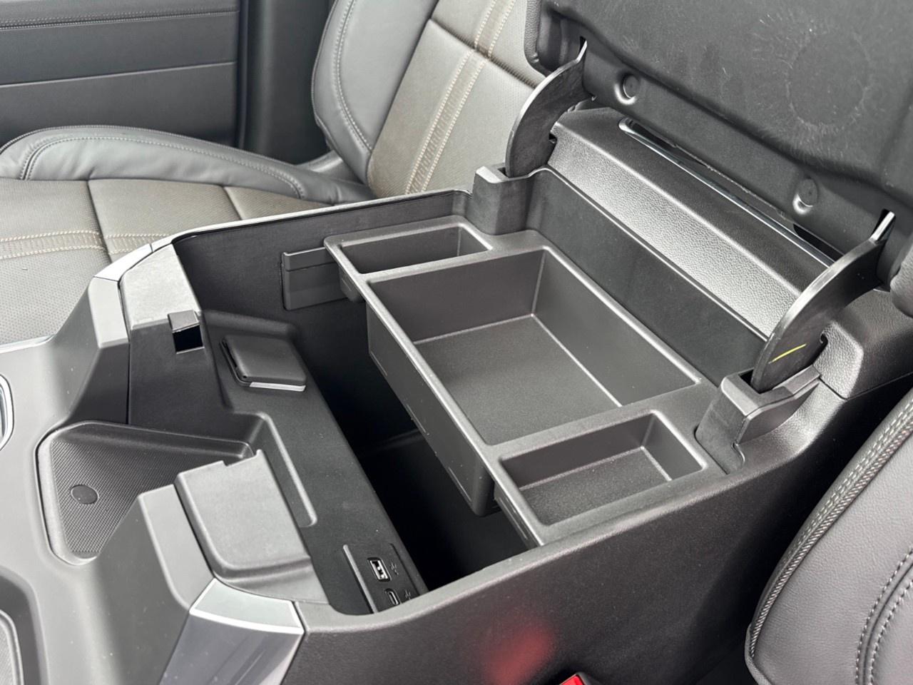 2026 Chevrolet Silverado 1500 Crew Cab Short Box 4-Wheel Drive High Country Photo