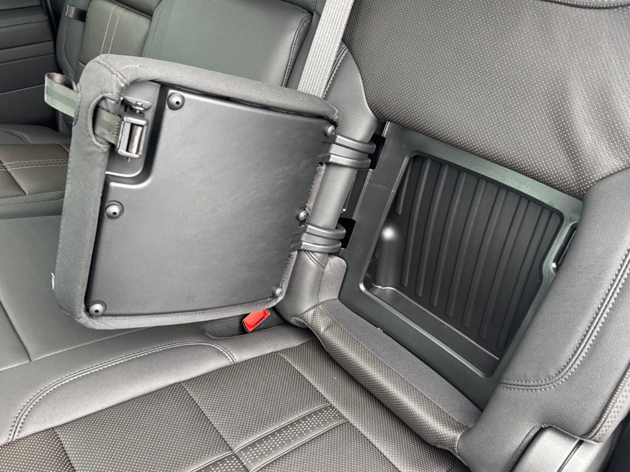 2026 Chevrolet Silverado 1500 Crew Cab Short Box 4-Wheel Drive High Country Photo