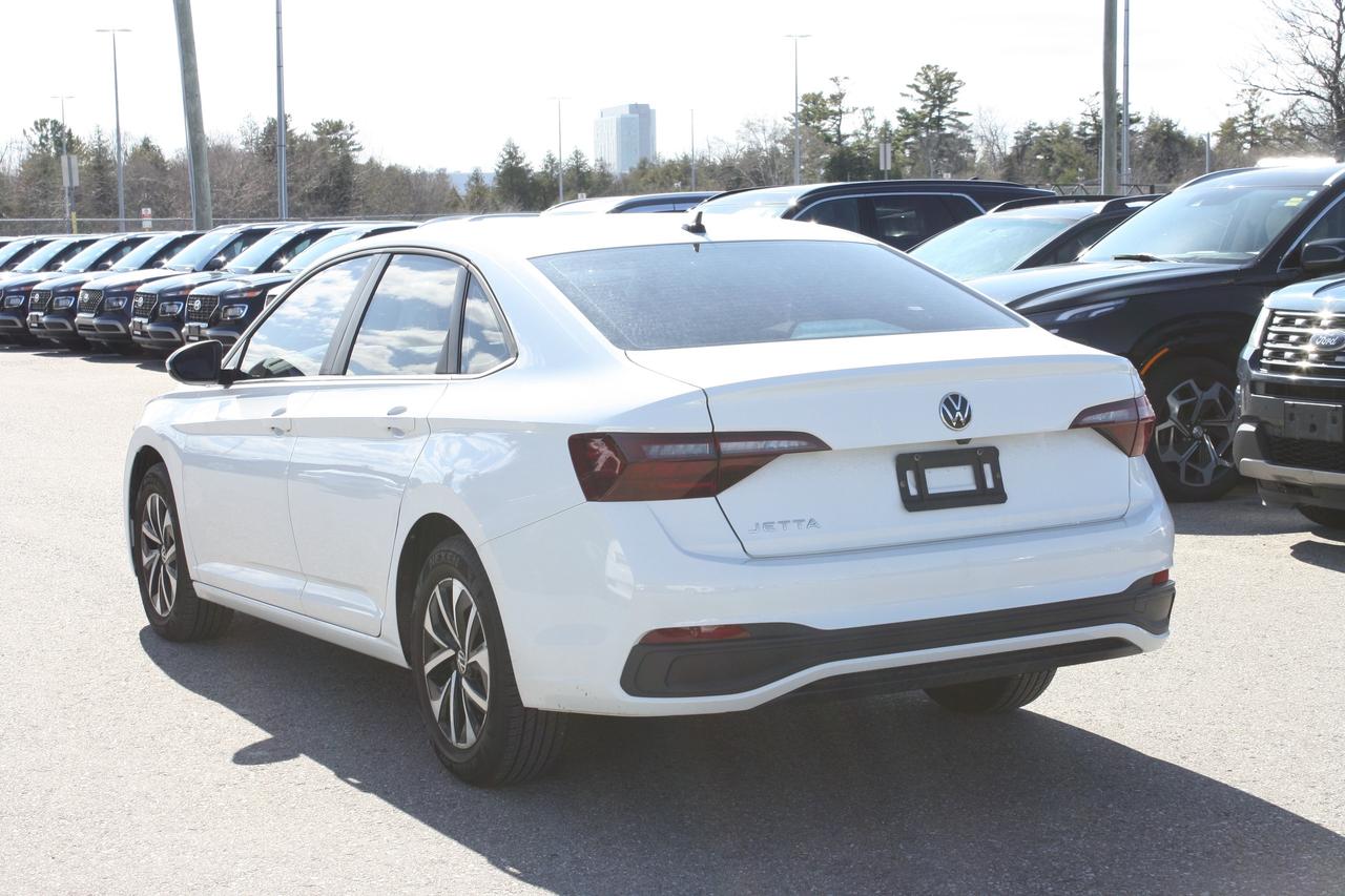 2022 Volkswagen Jetta TRENDLINE AUTO Photo
