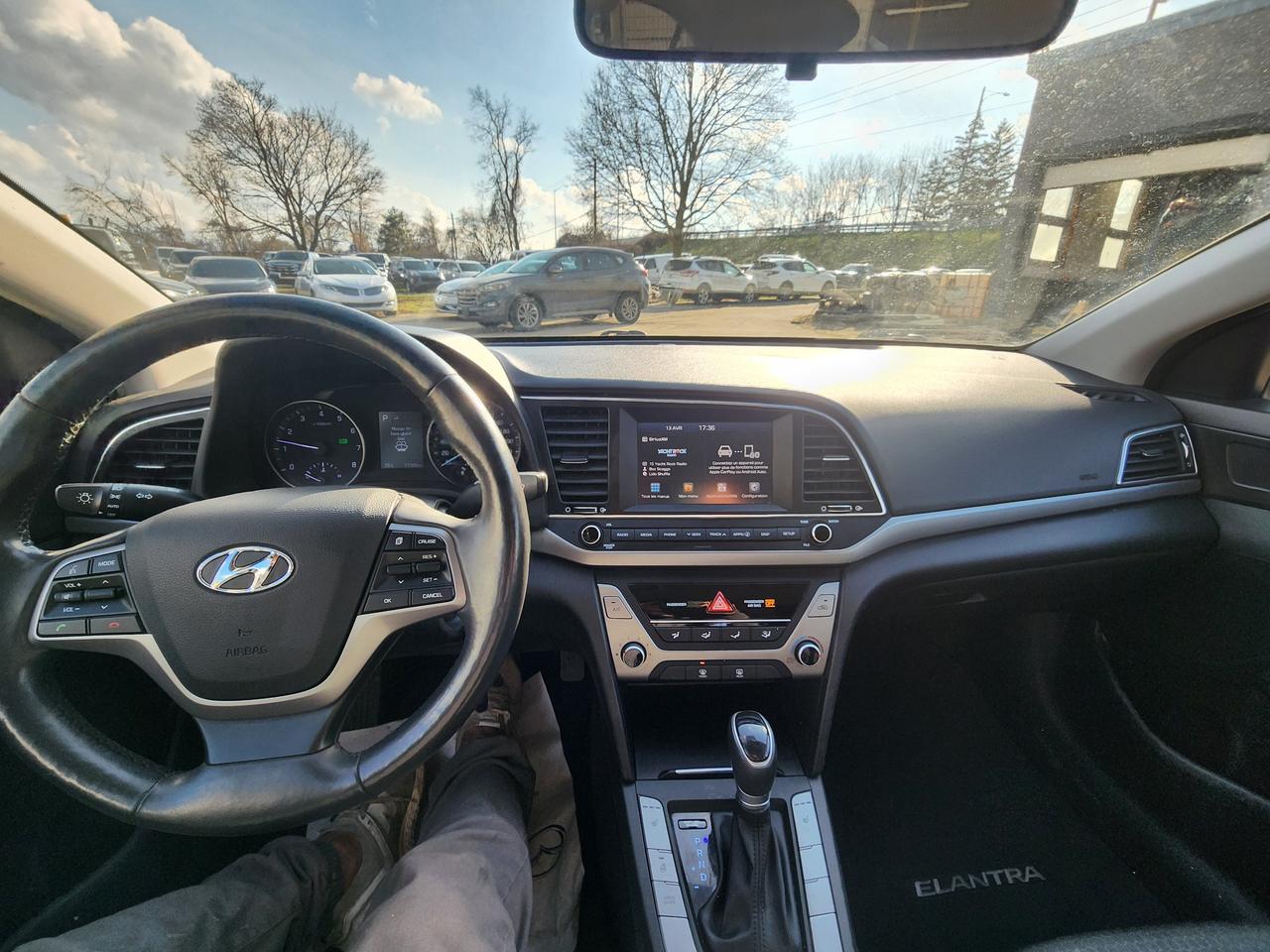 2017 Hyundai Elantra GL lOne Owner | Low KM | Clean & Well Maintained l Photo