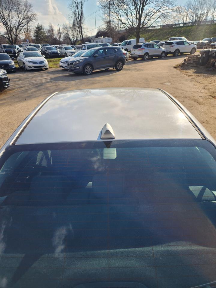 2017 Hyundai Elantra GL lOne Owner | Low KM | Clean & Well Maintained l Photo