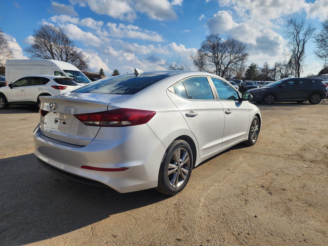 2017 Hyundai Elantra GL lOne Owner | Low KM | Clean & Well Maintained l Photo