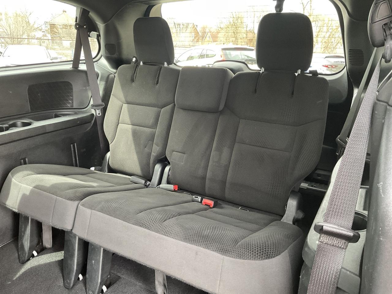 2019 Dodge Grand Caravan SXT - ALLOYS! BACK-UP CAM! DVD! STOW N GO! Photo