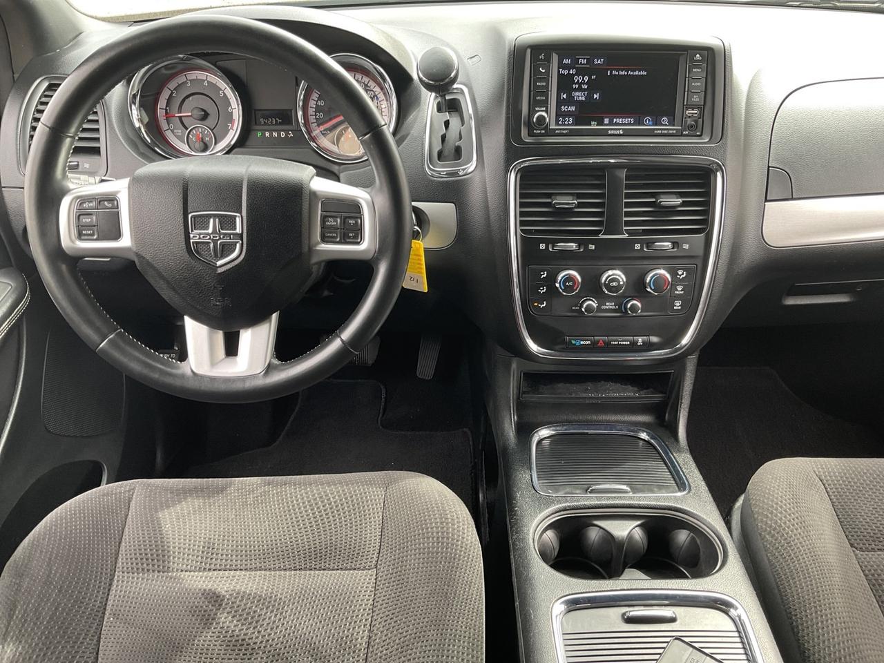 2019 Dodge Grand Caravan SXT - ALLOYS! BACK-UP CAM! DVD! STOW N GO! Photo