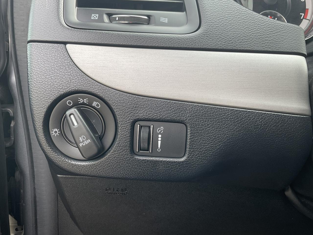 2019 Dodge Grand Caravan SXT - ALLOYS! BACK-UP CAM! DVD! STOW N GO! Photo