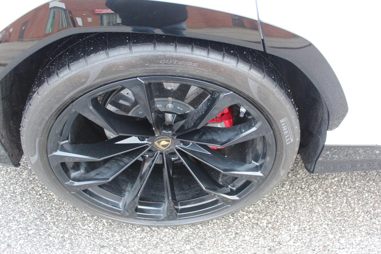 2020 Lamborghini Urus  Photo